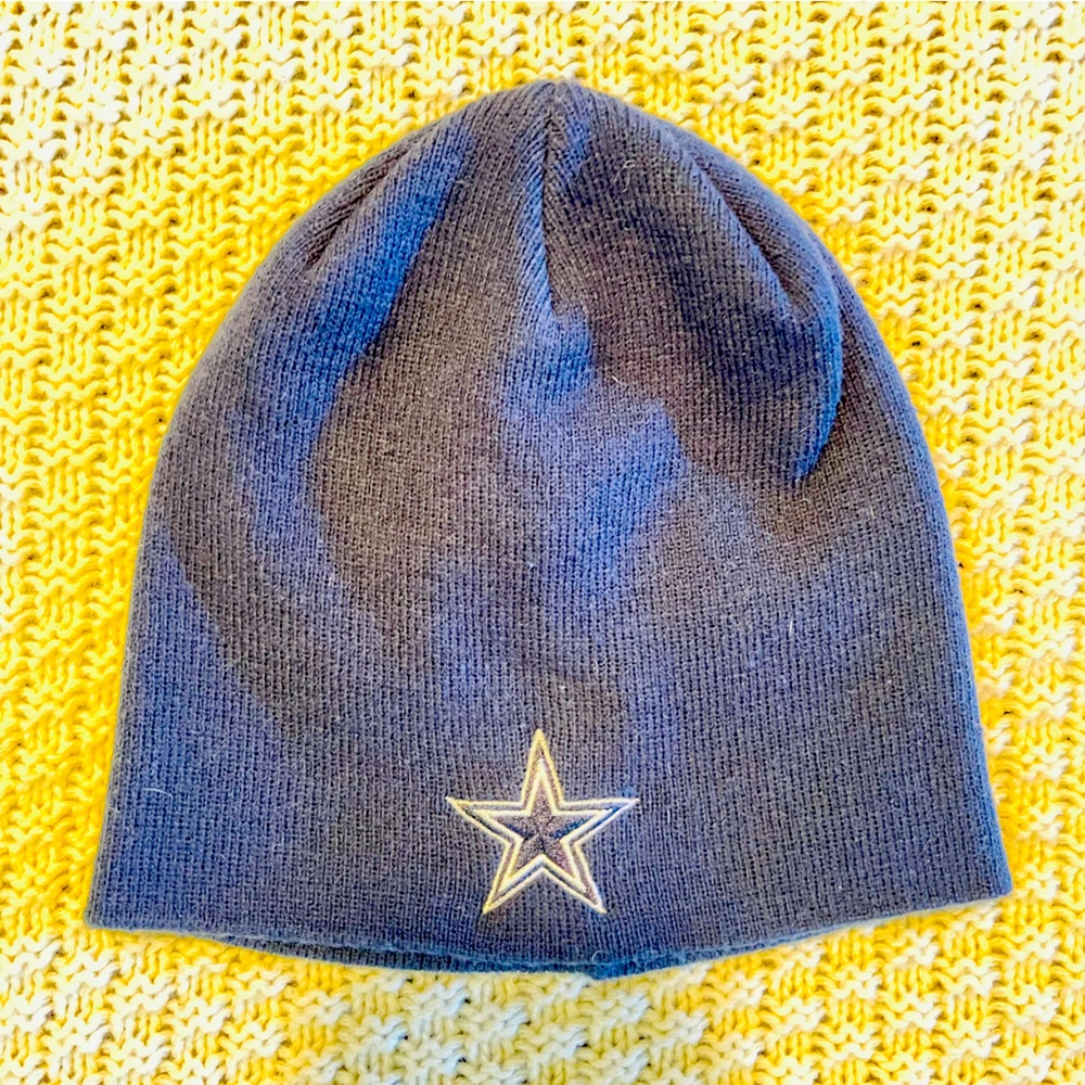 Reebok NFL Dallas Cowboys Beanie One Size Fits All